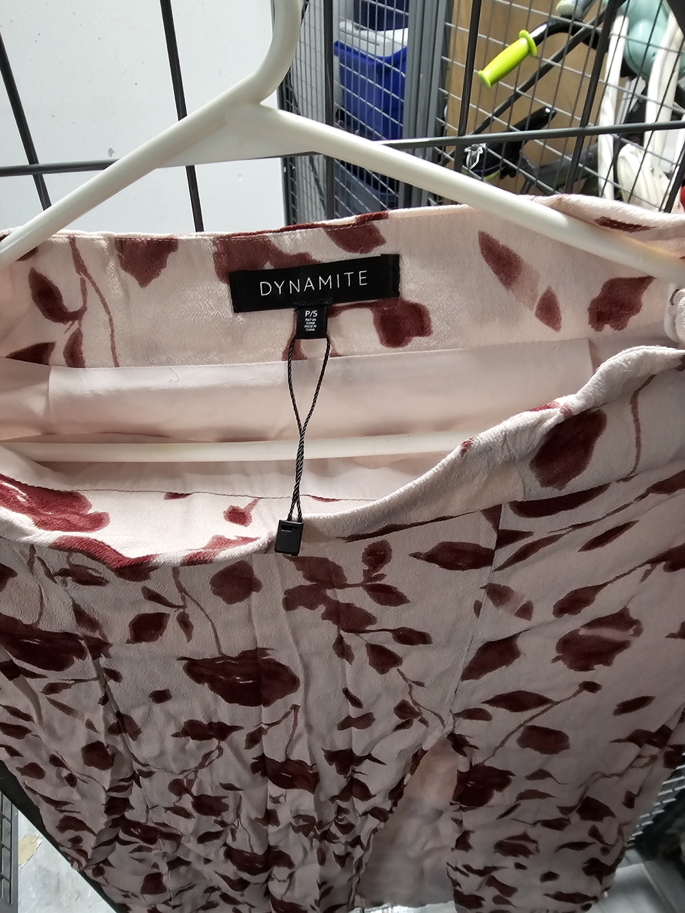Dynamite Light Pink Midi Skirt with Burgundy Floral Pattern - Picture 4 of 6